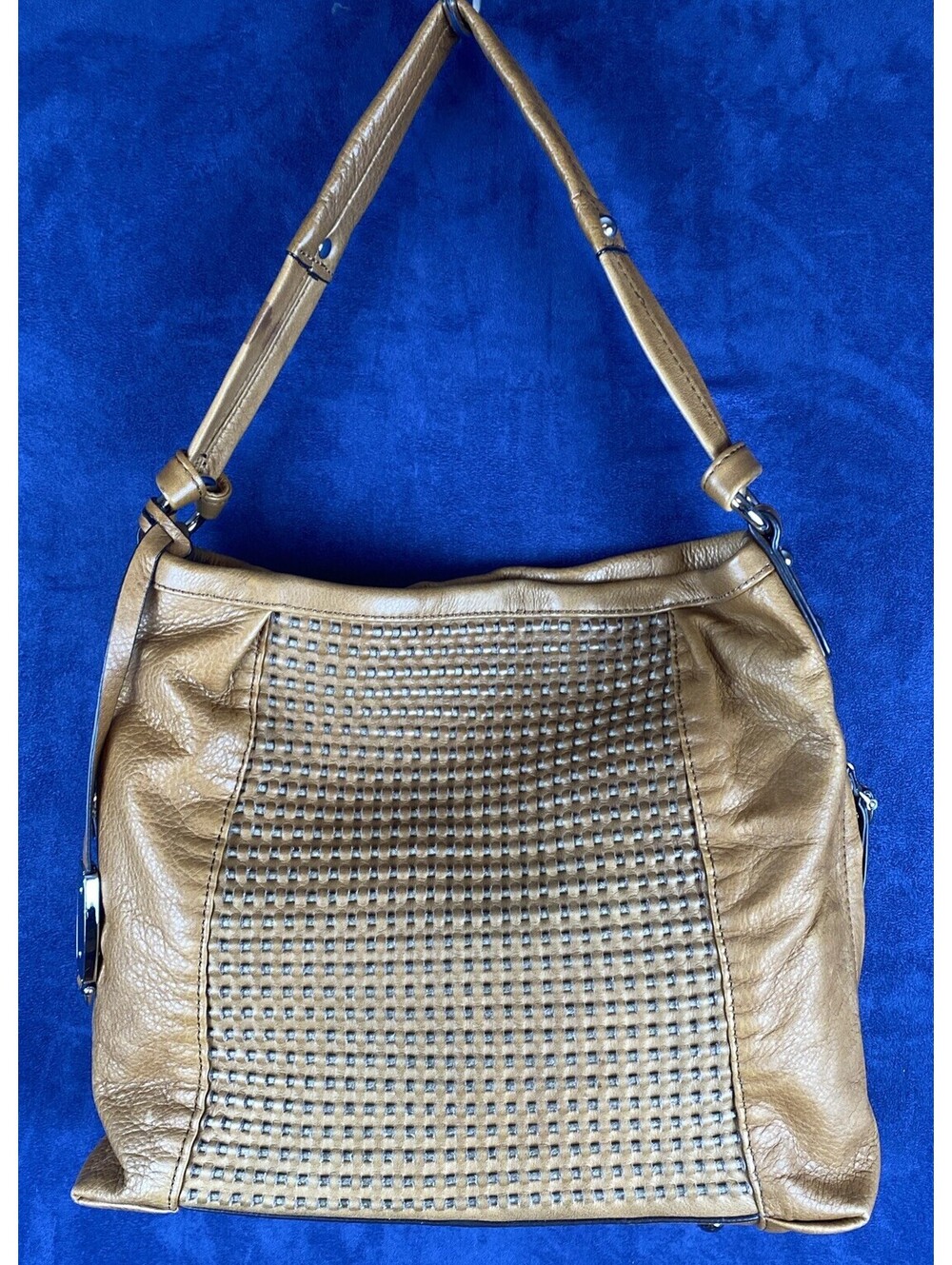 B Makowsky Soft Leather Brown Hobo Shoulder Handbag Magnetic Closure